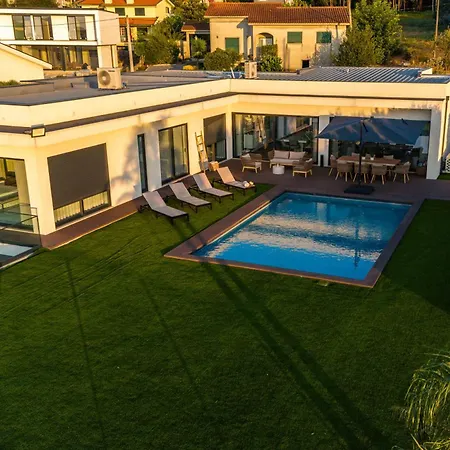 Vietnam House Villa *